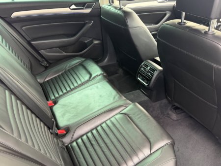 2016 Volkswagen Passat - photo 22