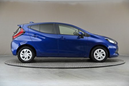 2022 Toyota Aqua - photo 11