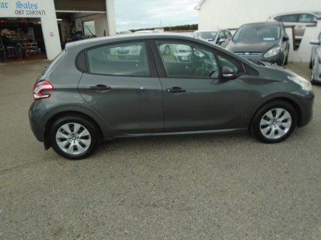 2015 Peugeot 208 - photo 12