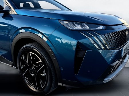 2026 Peugeot 5008 - photo 3