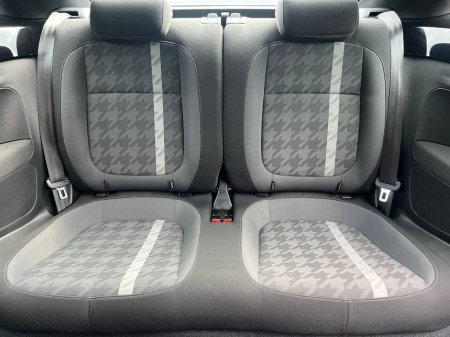 2017 Volkswagen Beetle - photo 12
