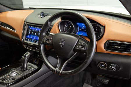 2020 Maserati Levante - photo 9