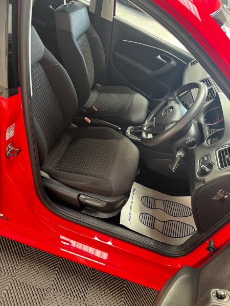 2016 Volkswagen Polo - photo 14