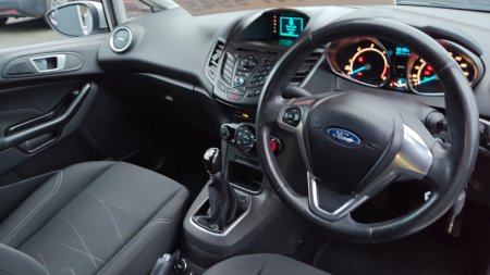 2015 Ford Fiesta - photo 3