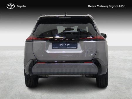 2027 Toyota RAV4 - photo 4