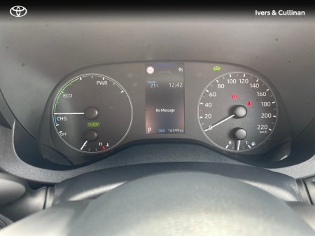 2024 Toyota Yaris - photo 11