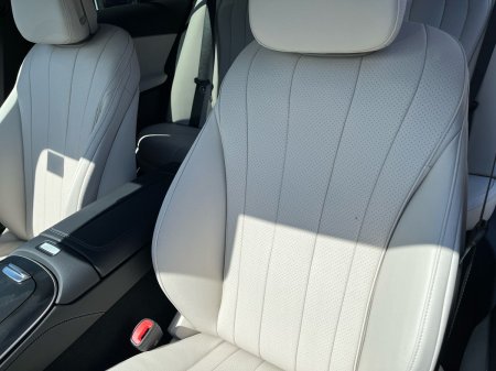 2025 Mercedes-Benz E-Class - photo 16