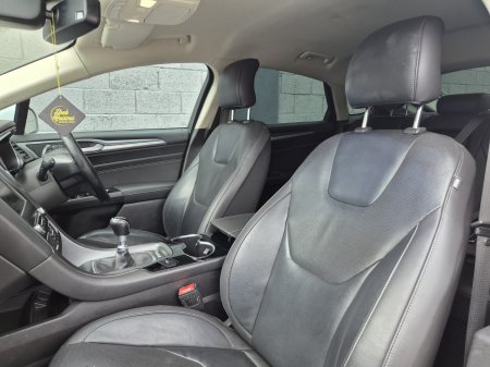 2015 Ford Mondeo - photo 14