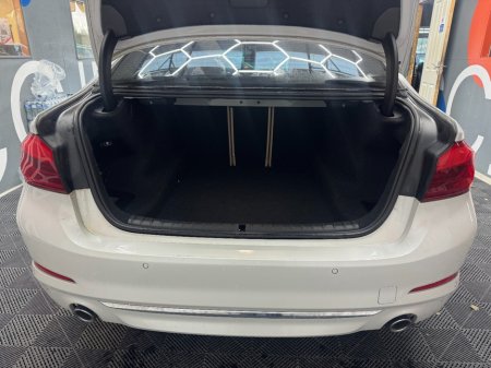 2017 BMW 5-Series - photo 7