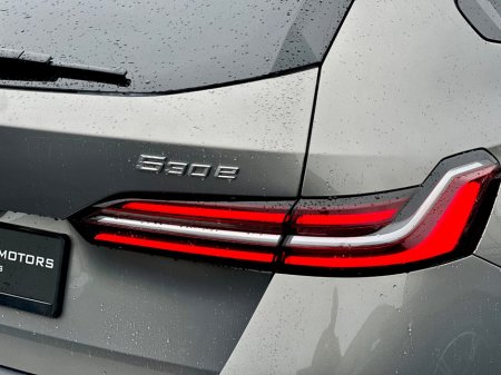 2026 BMW 5-Series - photo 9