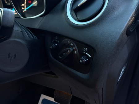 2015 Ford Fiesta - photo 20