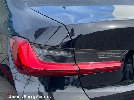 2022 BMW 3-Series - photo 23