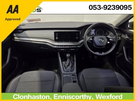2024 Skoda Octavia - photo 2