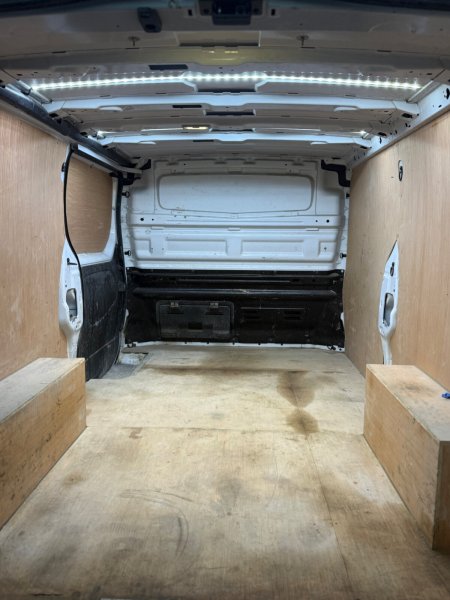 2023 Renault Trafic - photo 11