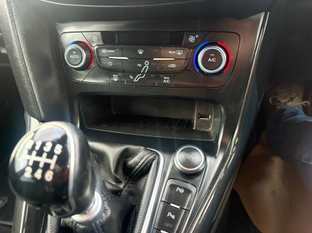 2015 Ford Focus - photo 9
