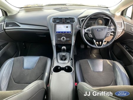 2020 Ford Mondeo - photo 9