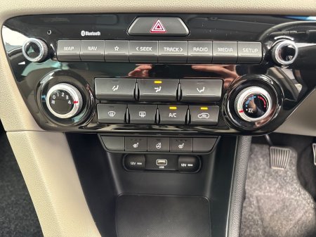 2022 Kia Sportage - photo 17