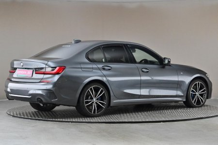 2021 BMW 3-Series - photo 10