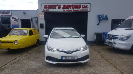 2019 Toyota Auris - photo 2