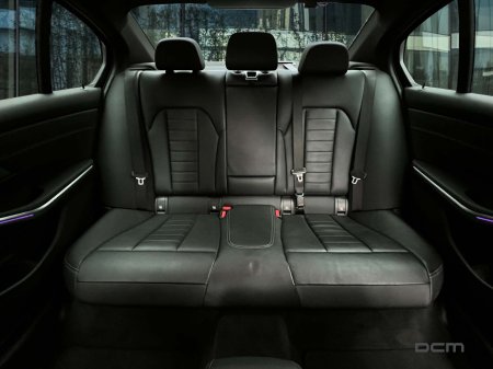 2022 BMW 3-Series - photo 17