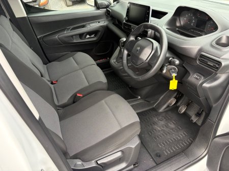 2020 Peugeot Partner - photo 10