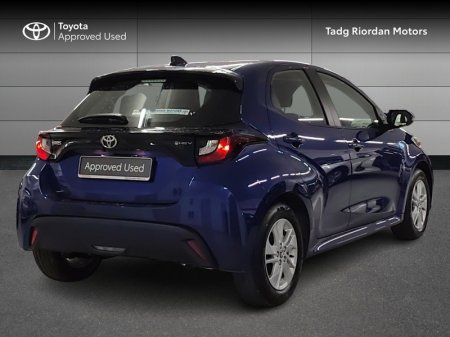 2026 Toyota Yaris - photo 2