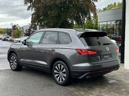 2019 Volkswagen Touareg - photo 8