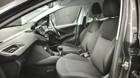 2019 Peugeot 208 - photo 15