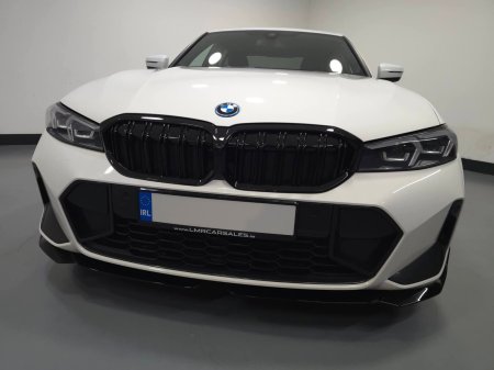 2023 BMW 3-Series - photo 12