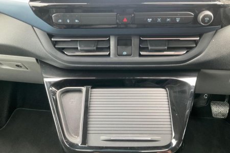 2025 Ford Tourneo Custom - photo 30
