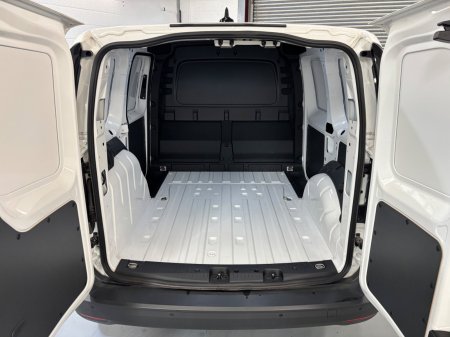 2025 Volkswagen Caddy - photo 10