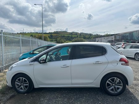 2017 Peugeot 208 - photo 7