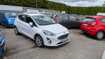 2018 Ford Fiesta - photo 3