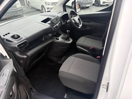 2019 Vauxhall Combo - photo 11