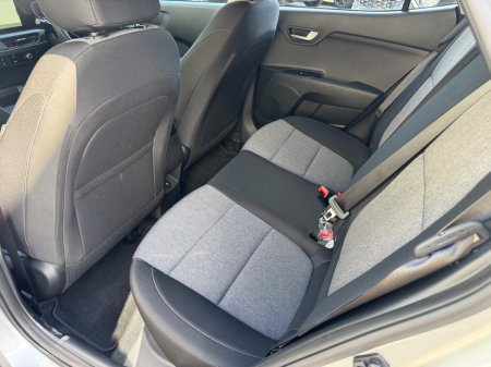 2026 Kia Stonic - photo 16