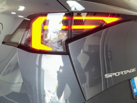 2025 Kia Sportage - photo 9