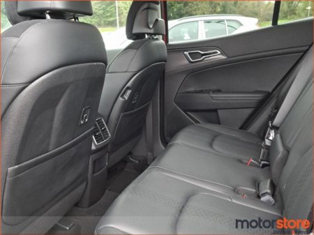 2025 Kia Sportage - photo 5