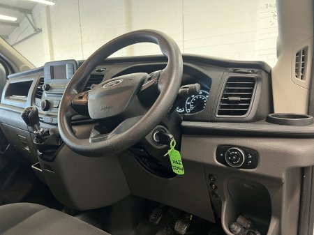 2022 Ford Transit - photo 3