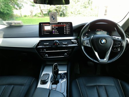 2021 BMW 5-Series - photo 35