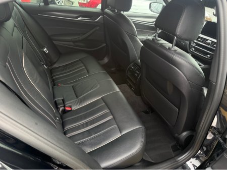 2021 BMW 5-Series - photo 11