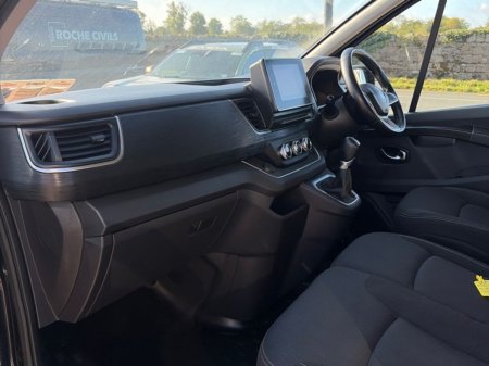 2022 Renault Trafic - photo 12