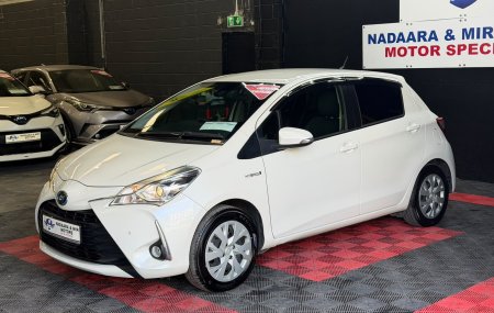 2018 Toyota Vitz - photo 17