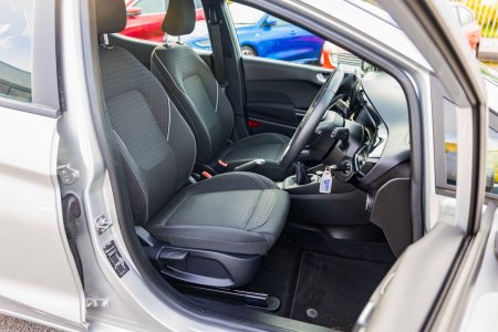 2019 Ford Fiesta - photo 14