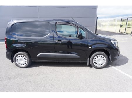 2021 Opel Combo - photo 2