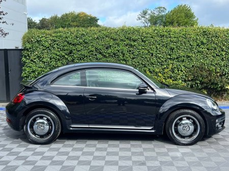 2017 Volkswagen Beetle - photo 2