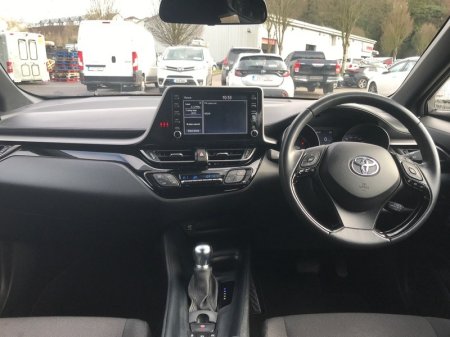 2022 Toyota C-HR - photo 8