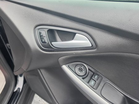 2015 Ford Focus - photo 13