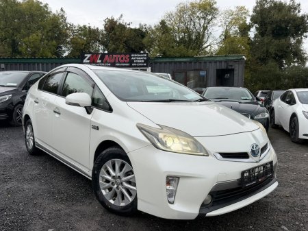 2013 Toyota Prius - photo 2