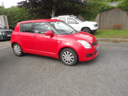 2010 Suzuki Swift - photo 2