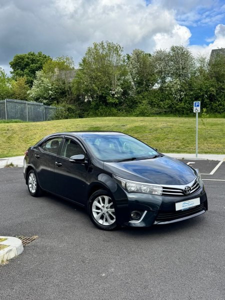 2014 Toyota Corolla D-4D 90 (1.4) Aura